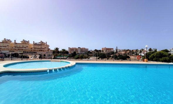 Resale - Apartment - Orihuela Costa - La Zenia