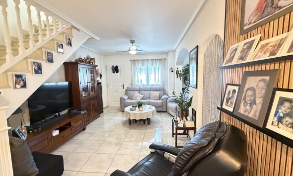 Resale - Terraced house / Townhouse - Torrevieja - Los Altos
