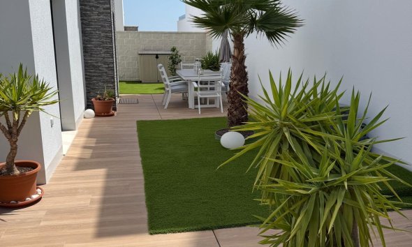 Resale - Villa / House - Vistabella Golf