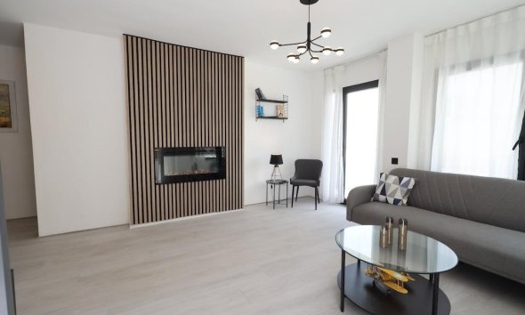 Rynek Wtórny - Apartament / Duplex - Torrevieja