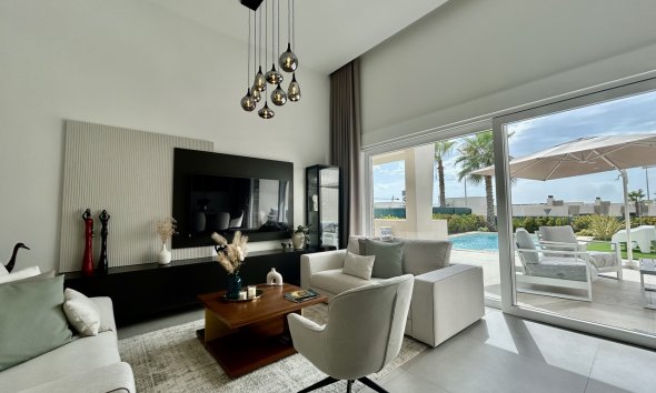 Resale - Villa / House - La Finca Golf - La Finca Golf Resort