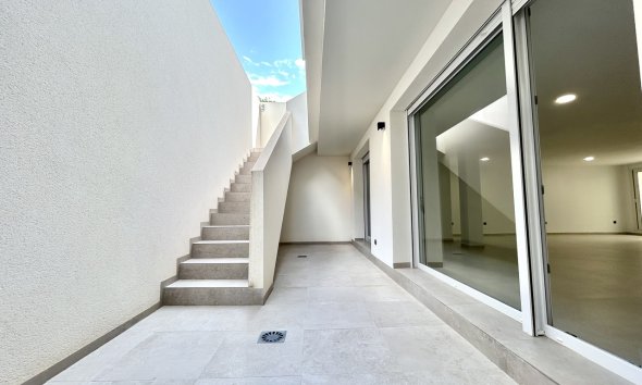 Resale - Villa / House - La Finca Golf - La Finca Golf Resort