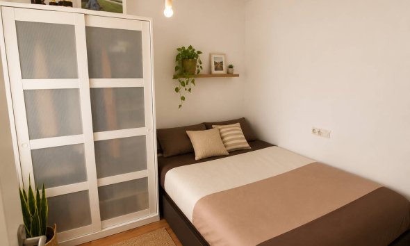 Reventa - Apartamento / Dúplex - Torrevieja