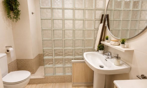 Reventa - Apartamento / Dúplex - Torrevieja
