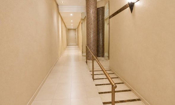 Reventa - Apartamento / Dúplex - Torrevieja