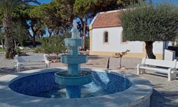 Resale - Bungalow - Torrevieja