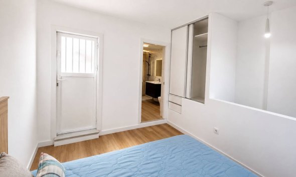 Resale - Townhouse / Terraced House - Torrevieja
