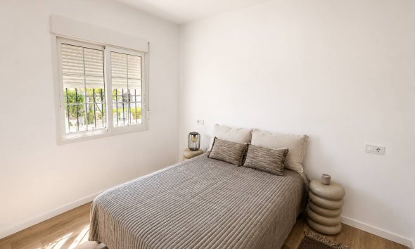 Resale - Townhouse / Terraced House - Torrevieja