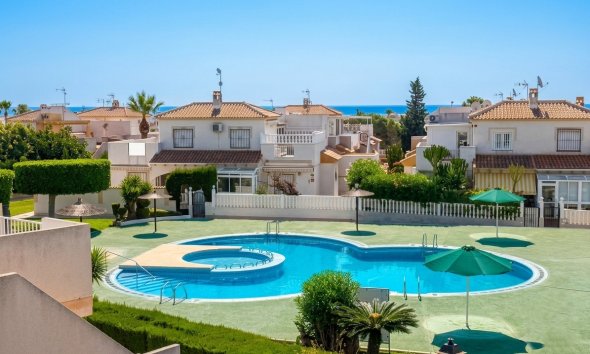 Resale - Townhouse / Terraced House - Torrevieja