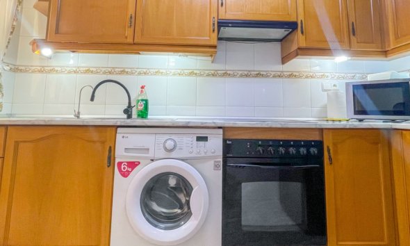 Reventa - Apartamento / Dúplex - Torrevieja