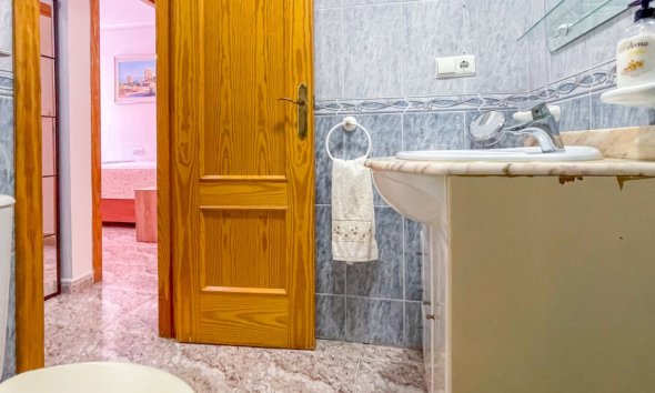 Reventa - Apartamento / Dúplex - Torrevieja