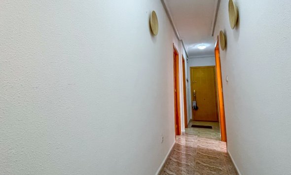 Reventa - Apartamento / Dúplex - Torrevieja