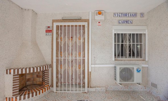Rynek Wtórny - Bungalow / Domek parterowy - Torrevieja - Playa de los Naufragos
