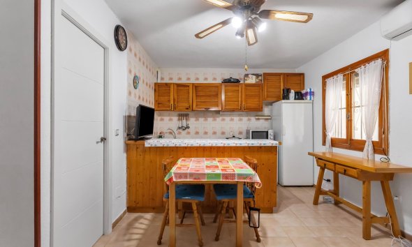 Rynek Wtórny - Bungalow / Domek parterowy - Torrevieja - Playa de los Naufragos