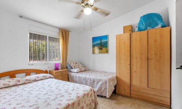 Rynek Wtórny - Bungalow / Domek parterowy - Torrevieja - Playa de los Naufragos
