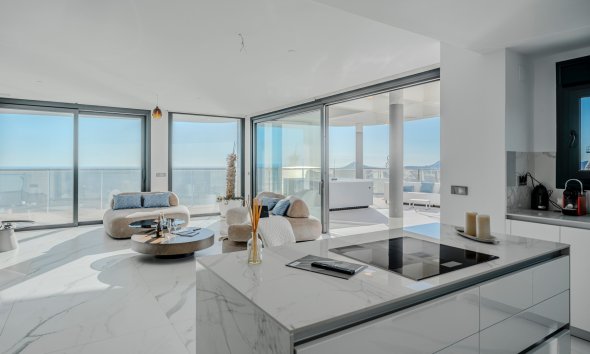 Reventa - Apartamento / Dúplex - Benidorm