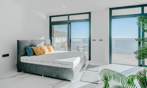 Reventa - Apartamento / Dúplex - Benidorm