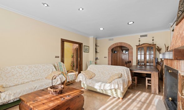 Resale - Farm Estate / Country Property - Beniel - Carretera de Beniel