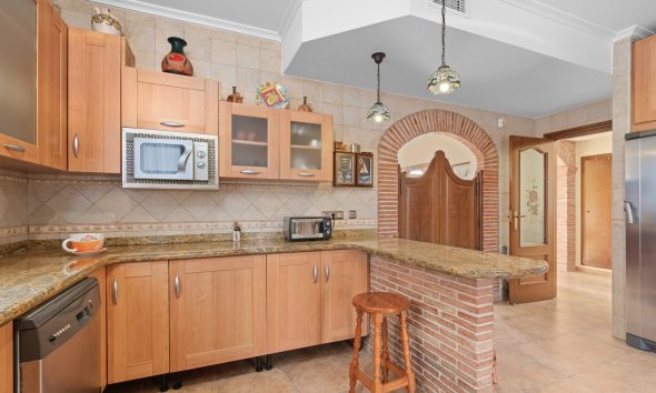 Resale - Farm Estate / Country Property - Beniel - Carretera de Beniel