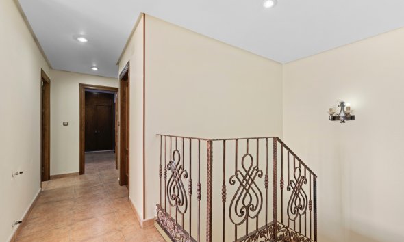 Resale - Farm Estate / Country Property - Beniel - Carretera de Beniel
