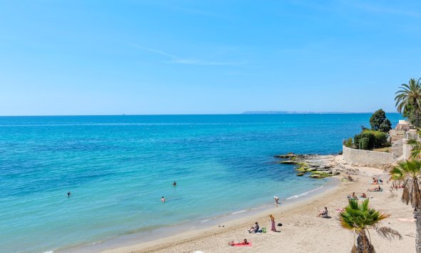 Resale - Apartment - Alicante