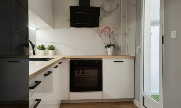 Resale - Townhouse / Terraced House - Orihuela Costa