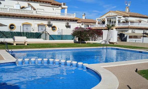 Resale - Townhouse / Terraced House - Orihuela Costa
