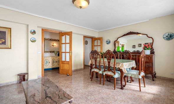 Resale - Apartament / Duplex - Torrevieja