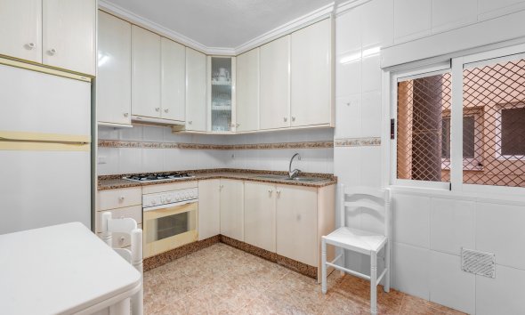 Resale - Apartament / Duplex - Torrevieja