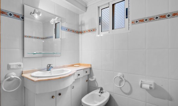 Resale - Apartament / Duplex - Torrevieja