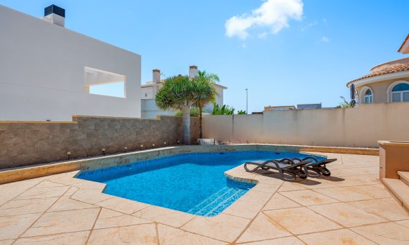 Resale - Villa - Ciudad Quesada