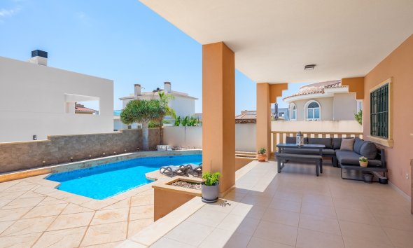Resale - Villa - Ciudad Quesada