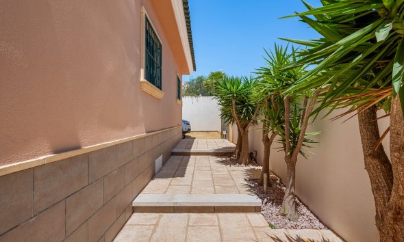 Resale - Villa - Ciudad Quesada