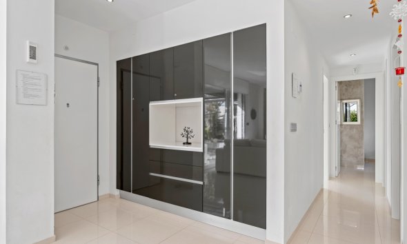 Resale - Villa / House - Ciudad Quesada