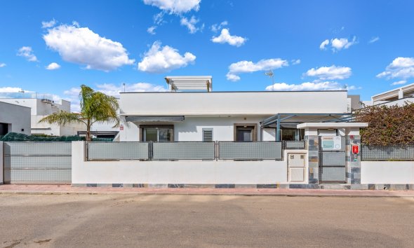 Resale - Villa / House - Ciudad Quesada