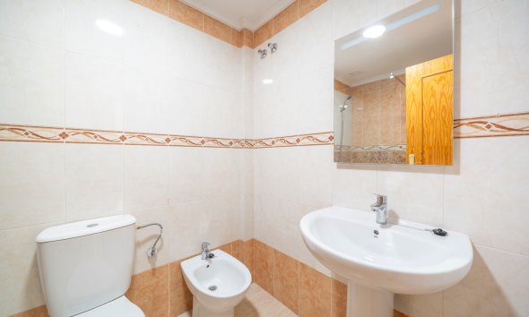 Resale - Terraced house / Townhouse - Ciudad Quesada