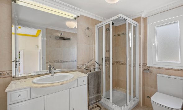 Resale - Villa / House - Ciudad Quesada