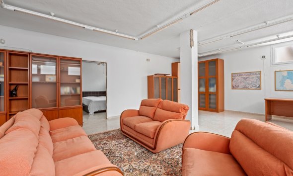 Resale - Villa / House - Ciudad Quesada