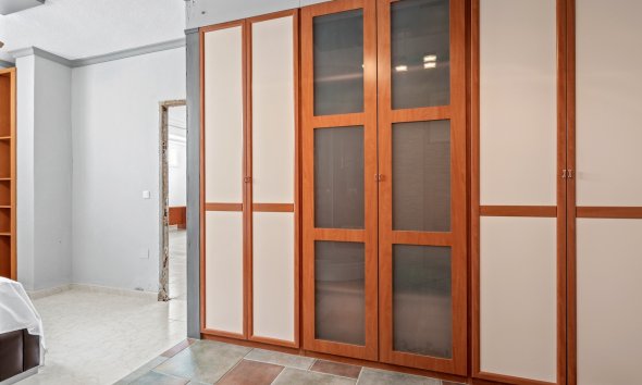 Resale - Villa / House - Ciudad Quesada