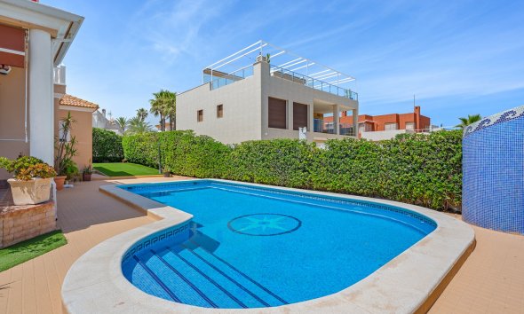 Rynek Wtórny - Willa - Torrevieja - La Mata
