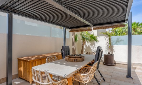 Resale - Villa / House - Benijofar