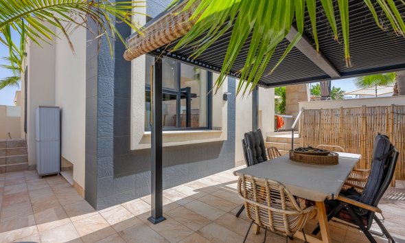 Resale - Villa / House - Benijofar