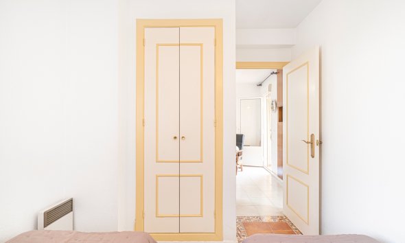 Resale - Apartment - Torrevieja