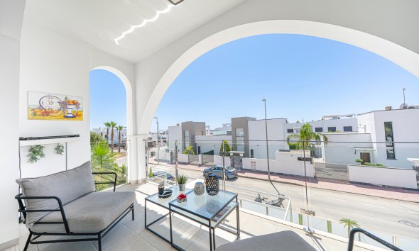 Reventa - Apartamento / Dúplex - Ciudad Quesada