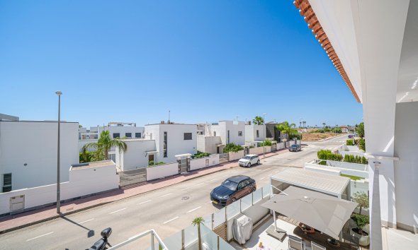 Reventa - Apartamento / Dúplex - Ciudad Quesada