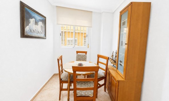 Resale - Apartament / Duplex - Torrevieja - Habaneras