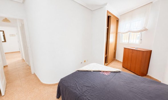 Resale - Apartament / Duplex - Torrevieja - Habaneras