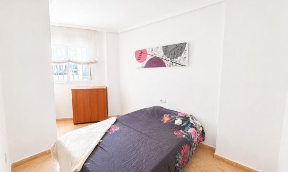 Resale - Apartament / Duplex - Torrevieja - Habaneras