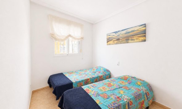Resale - Apartament / Duplex - Torrevieja - Habaneras