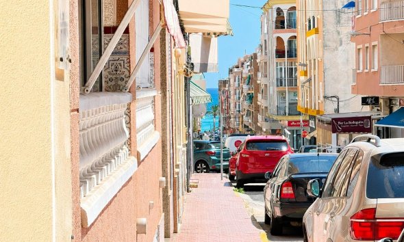 Resale - Apartament / Duplex - Torrevieja - Habaneras